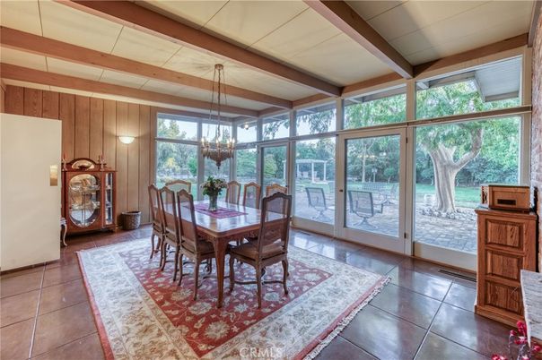 Chandelier, Dining room, Interior, Sun Room