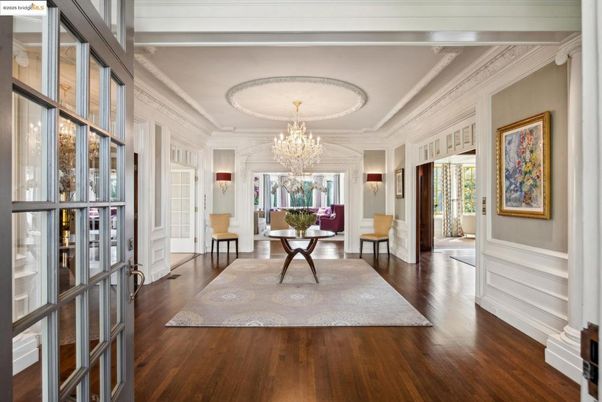 Chandelier, Interior, Wood Texture Flooring