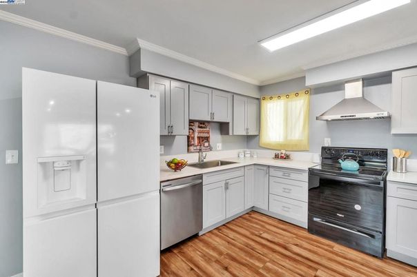 Interior, Kitchen, Stainless Steel Appliances, Wood Texture Flooring
