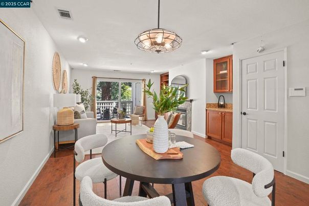 Dining room, Interior, Living room, Pendant Lights, Recessed Lighting, Wood Texture Flooring