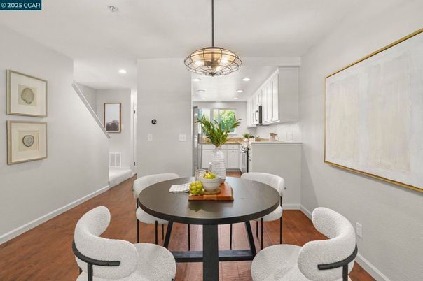 Dining room, Interior, Kitchen, Pendant Lights, Recessed Lighting, Wood Texture Flooring
