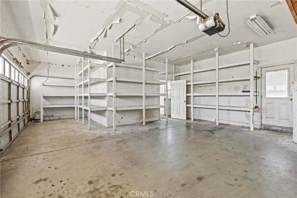 Garage, Interior