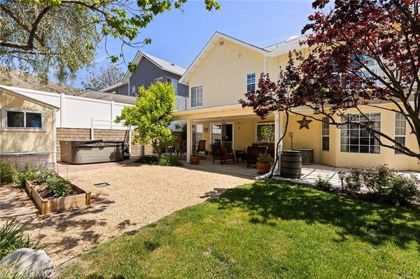 Backyard, Exterior, Hot Tub