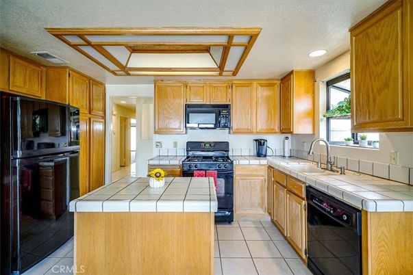 Interior, Kitchen, Recessed Lighting, Tile Countertops