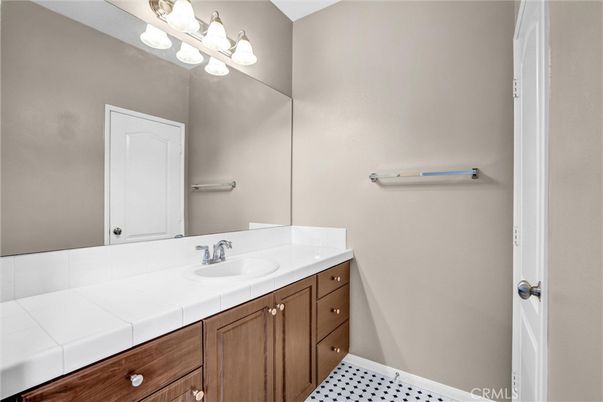 Bathroom, Interior, Tile Countertops