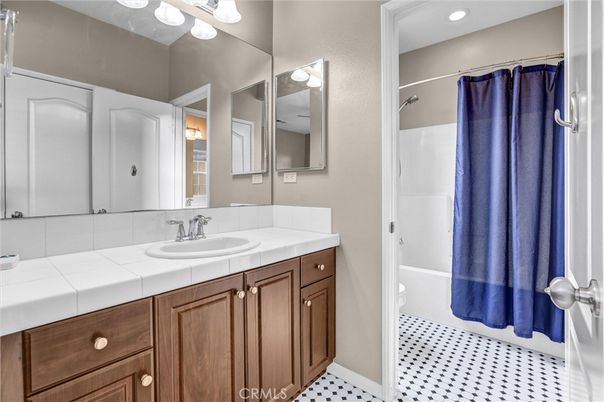 Bathroom, Interior, Recessed Lighting, Tile Countertops
