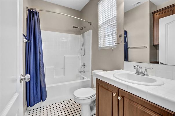 Bathroom, Interior, Tile Countertops
