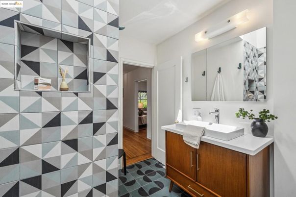 Bathroom, Interior, Wood Texture Flooring