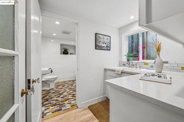 Bathroom, Interior, Recessed Lighting, Wood Texture Flooring