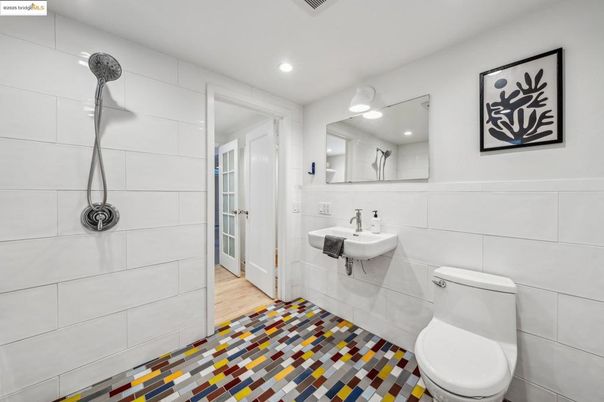 Bathroom, Interior, Recessed Lighting, Wood Texture Flooring