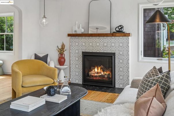 Fireplace, Interior, Living room, Pendant Lights, Wood Texture Flooring