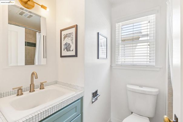 Bathroom, Interior, Tile Countertops