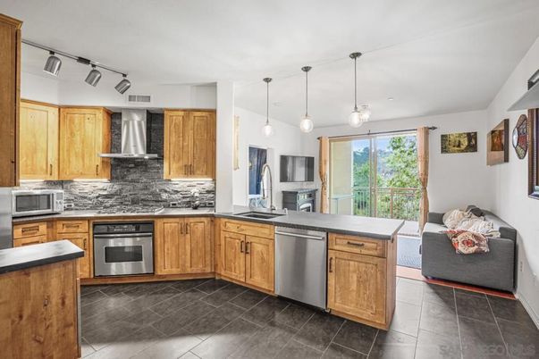 Interior, Kitchen, Pendant Lights, Stainless Steel Appliances