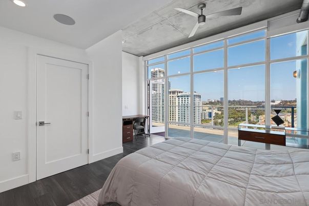 Bedroom, Interior, Recessed Lighting, Water, Wood Texture Flooring