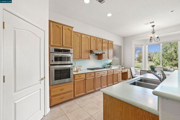 Interior, Kitchen, Pendant Lights, Recessed Lighting, Stainless Steel Appliances