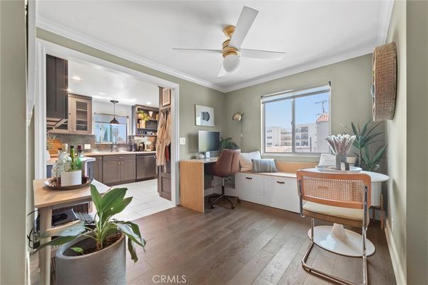 Home Office, Interior, Kitchen, Recessed Lighting, Wood Texture Flooring