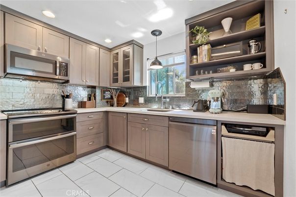 Interior, Kitchen, Pendant Lights, Recessed Lighting, Stainless Steel Appliances