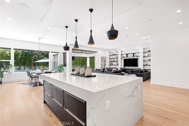 Dining room, Interior, Kitchen, Living room, Pendant Lights, Recessed Lighting, Wood Texture Flooring