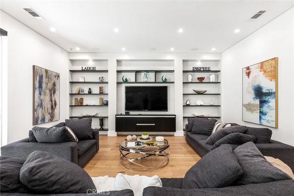Interior, Living room, Recessed Lighting, Wood Texture Flooring