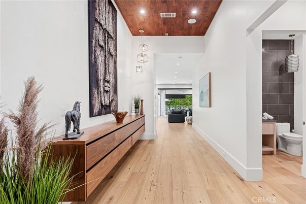Bathroom, Interior, Pendant Lights, Recessed Lighting, Wooden Ceilings, Wood Texture Flooring
