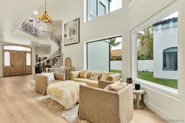 Chandelier, Interior, Living room, Recessed Lighting, Wood Texture Flooring