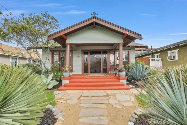 Exterior, Facade, American Craftsman