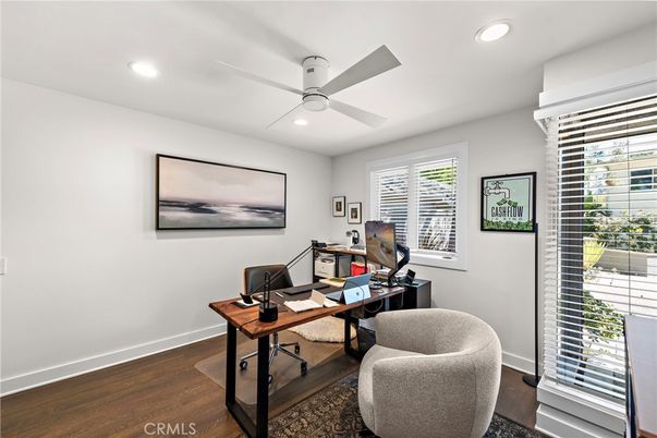 Home Office, Interior, Recessed Lighting, Wood Texture Flooring