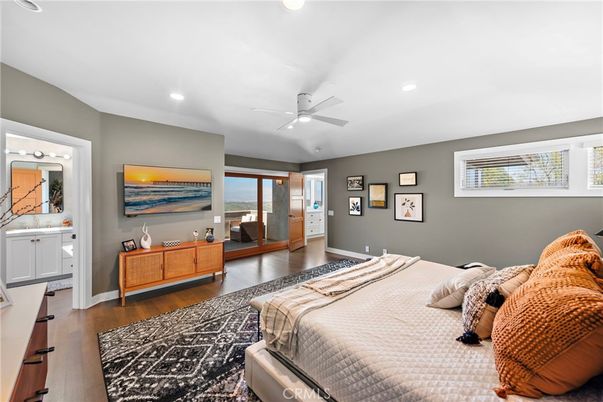 Bedroom, Interior, Recessed Lighting, Water, Wood Texture Flooring
