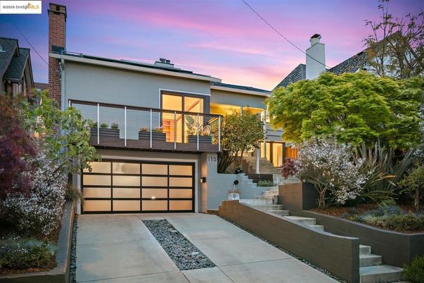 Attached, Exterior, Facade, Modern
