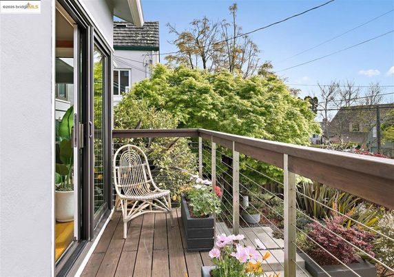 Exterior, Wood Texture Flooring