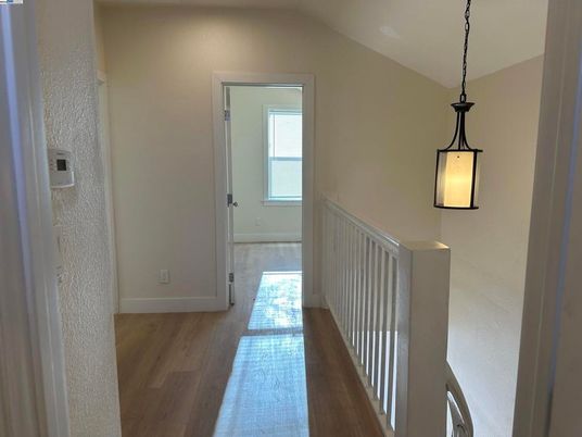 Interior, Pendant Lights, Wood Texture Flooring