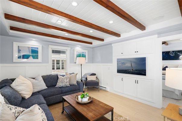 Interior, Living room, Recessed Lighting, Wooden Beams, Wood Texture Flooring
