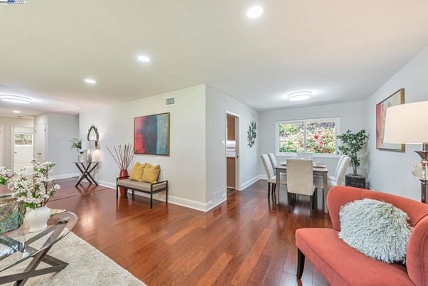 Dining room, Interior, Living room, Recessed Lighting, Wood Texture Flooring
