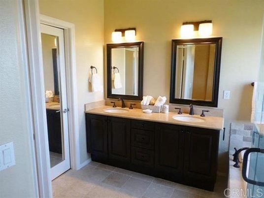 Bathroom, Dual Sink Vanities, Interior