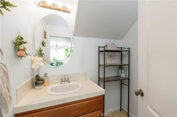 Bathroom, Interior, Tile Countertops