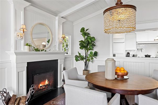 Chandelier, Dining room, Fireplace, Interior, Wood Texture Flooring