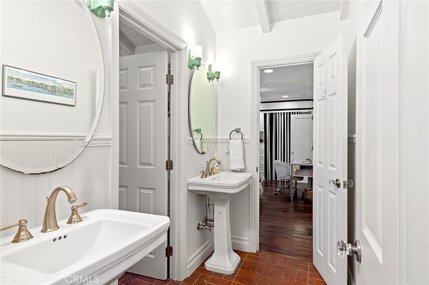 Bathroom, Dual Sink Vanities, Interior, Wood Texture Flooring