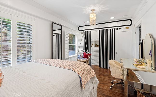 Bedroom, Chandelier, Interior, Recessed Lighting, Wood Texture Flooring