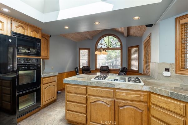 Dining room, Interior, Kitchen, Pendant Lights, Recessed Lighting, Wooden Ceilings, Wood Texture Flooring