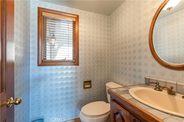 Bathroom, Interior, Tile Countertops
