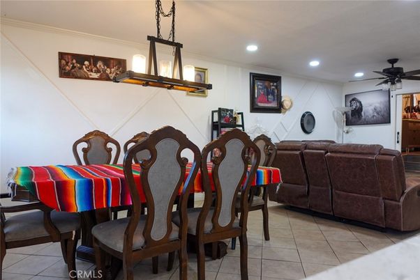 Dining room, Interior, Living room, Pendant Lights, Recessed Lighting