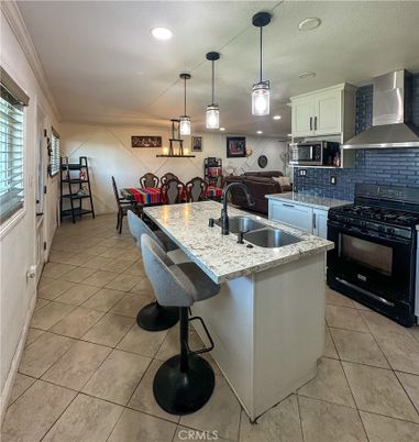 Dining room, Interior, Kitchen, Pendant Lights, Recessed Lighting, Stainless Steel Appliances