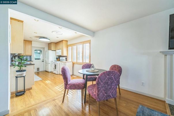Dining room, Interior, Kitchen, Recessed Lighting, Wood Texture Flooring