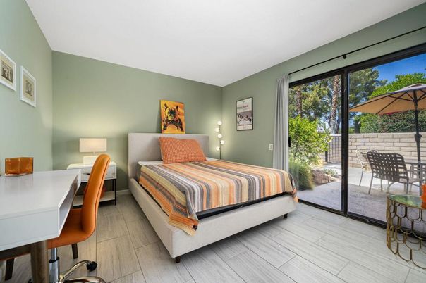 Bedroom, Home Office, Interior, Wood Texture Flooring