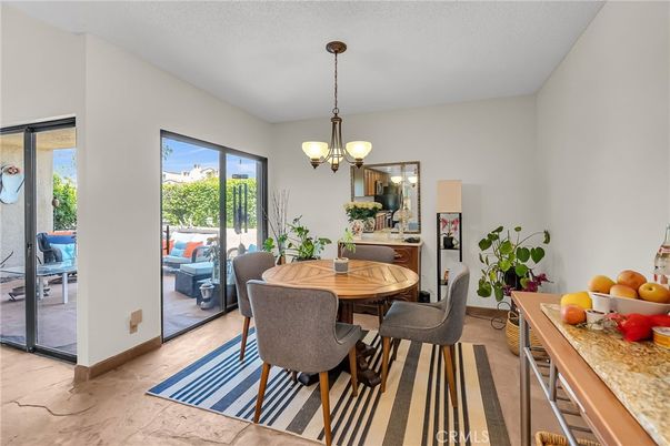 Chandelier, Dining room, Interior, Kitchen, Pendant Lights