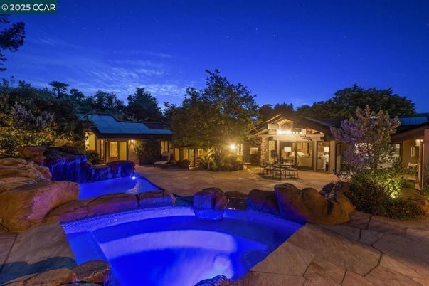 Exterior, Pool, Solar Panels