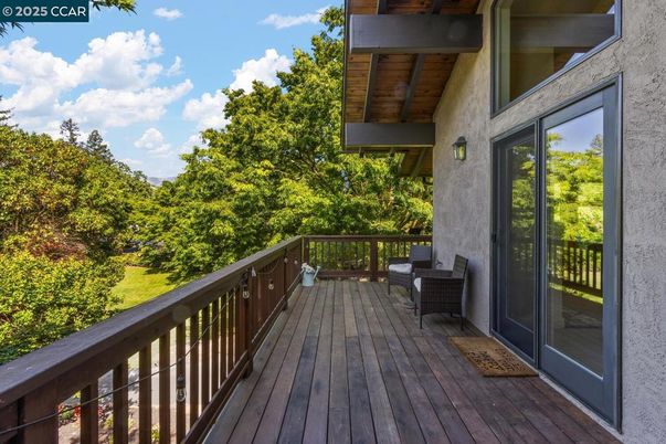 Exterior, Wood Texture Flooring