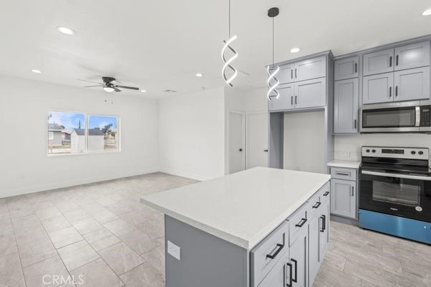 Interior, Kitchen, Pendant Lights, Recessed Lighting, Stainless Steel Appliances