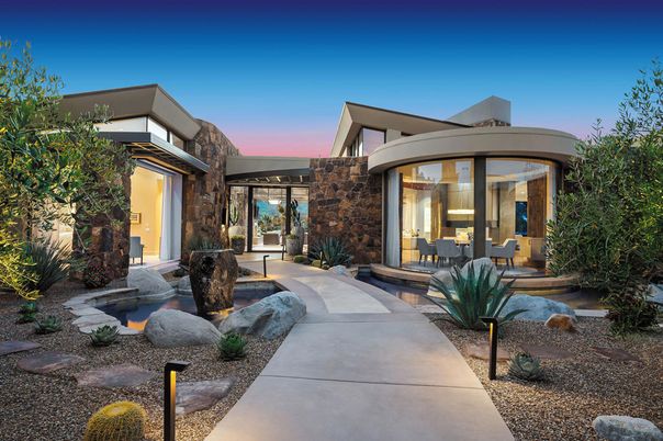 Backyard, Exterior, Facade, Modern