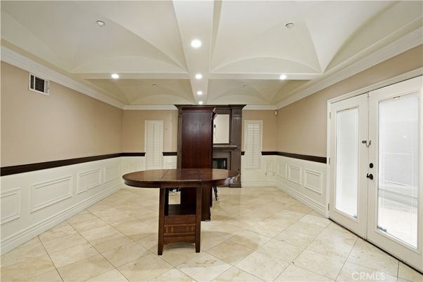 Interior, Piano, Recessed Lighting